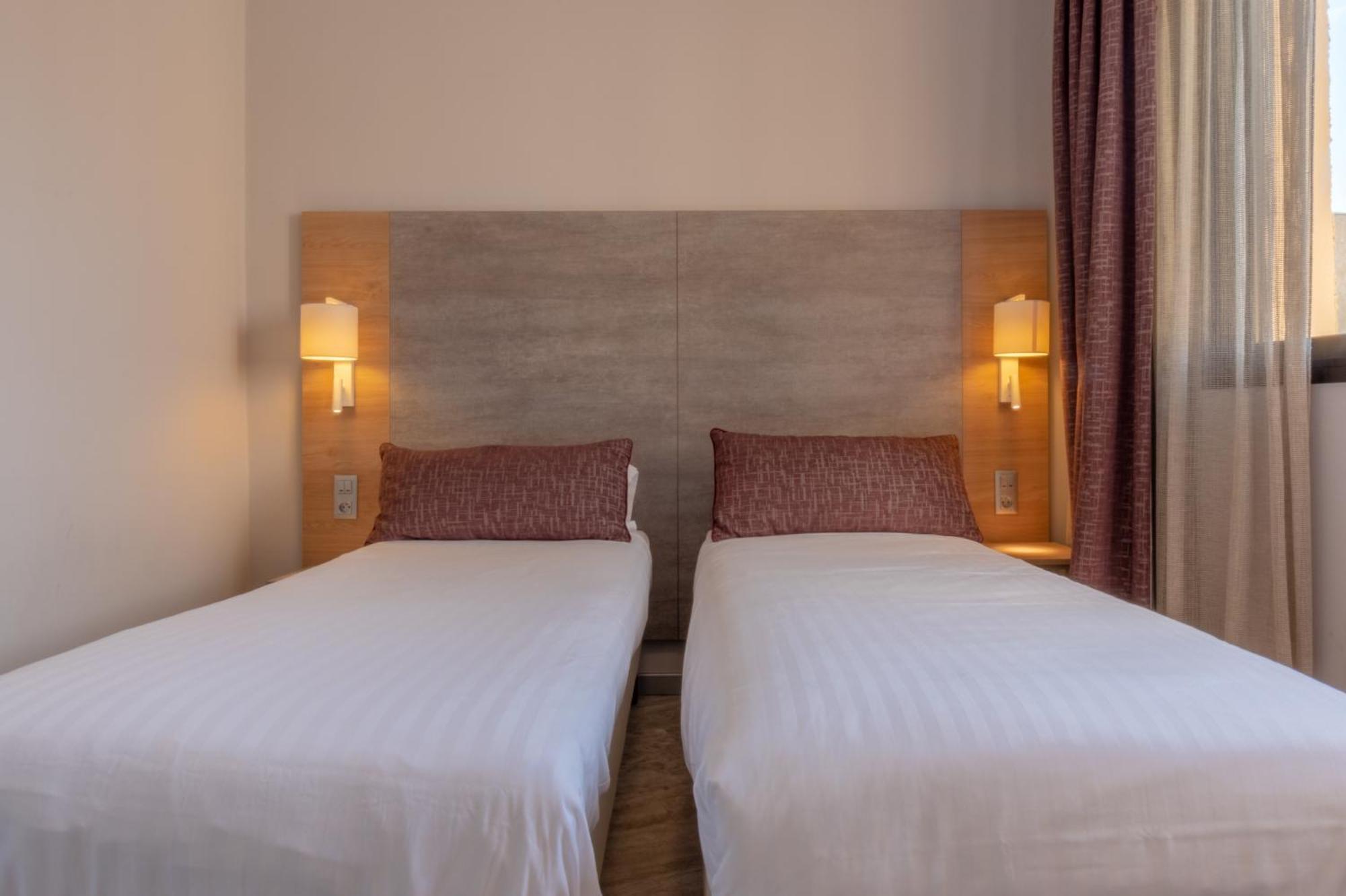 וילנב-לובה Hotel Bahia מראה חיצוני תמונה