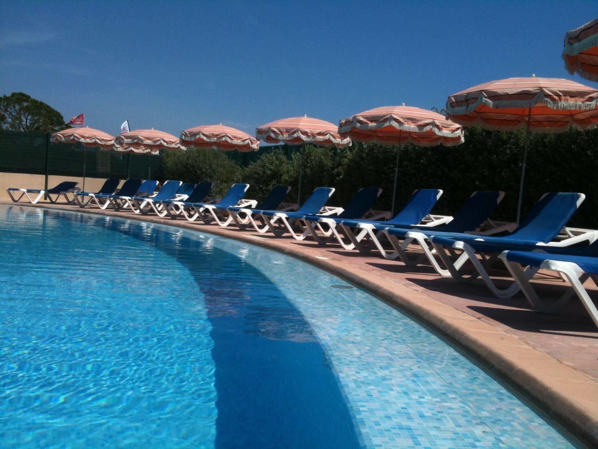 וילנב-לובה Hotel Bahia מראה חיצוני תמונה