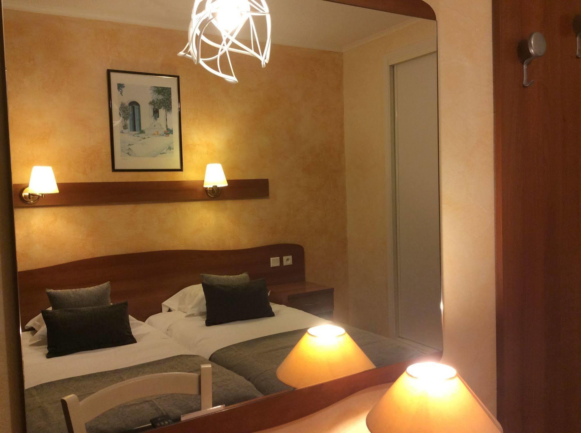 וילנב-לובה Hotel Bahia מראה חיצוני תמונה